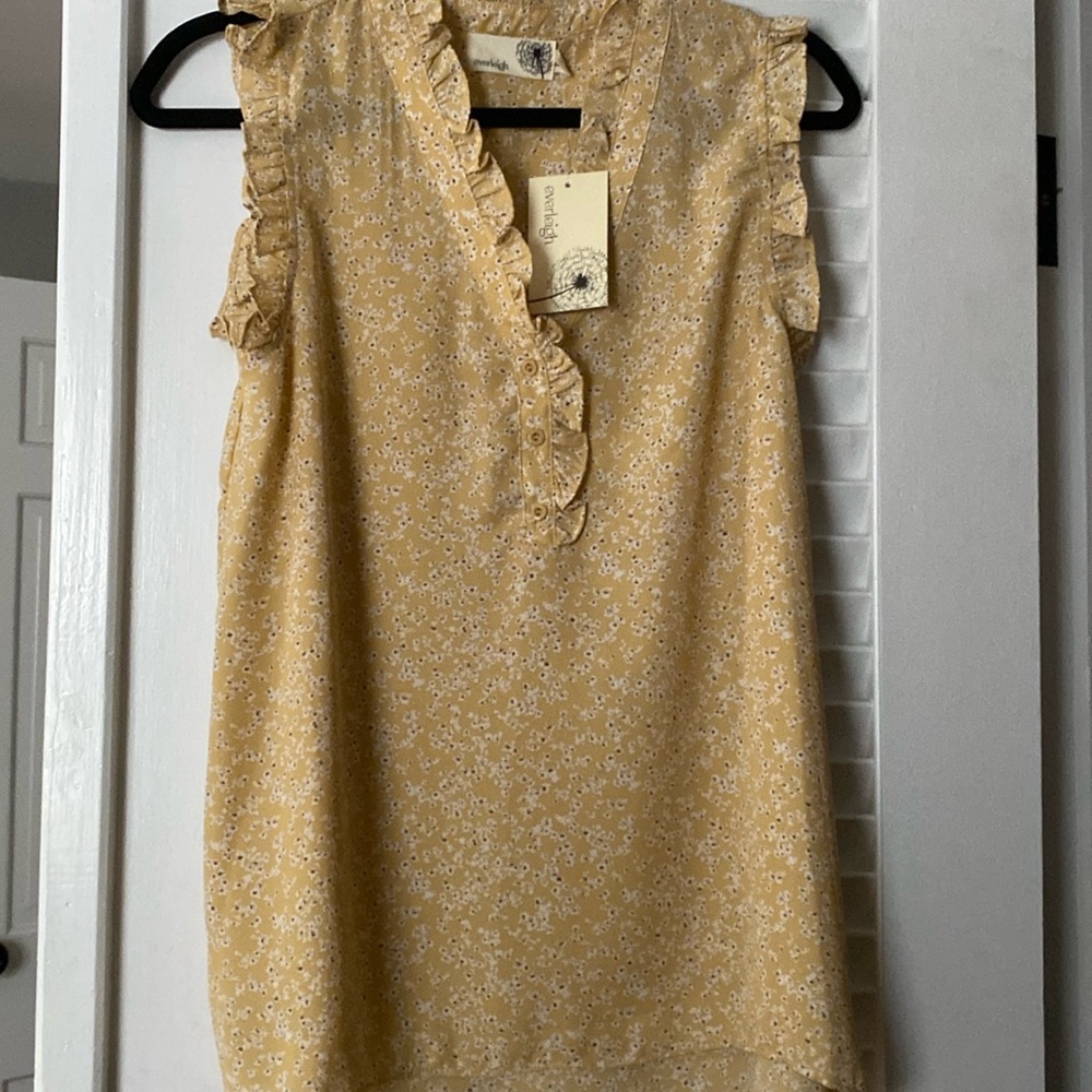 NWT small blouse